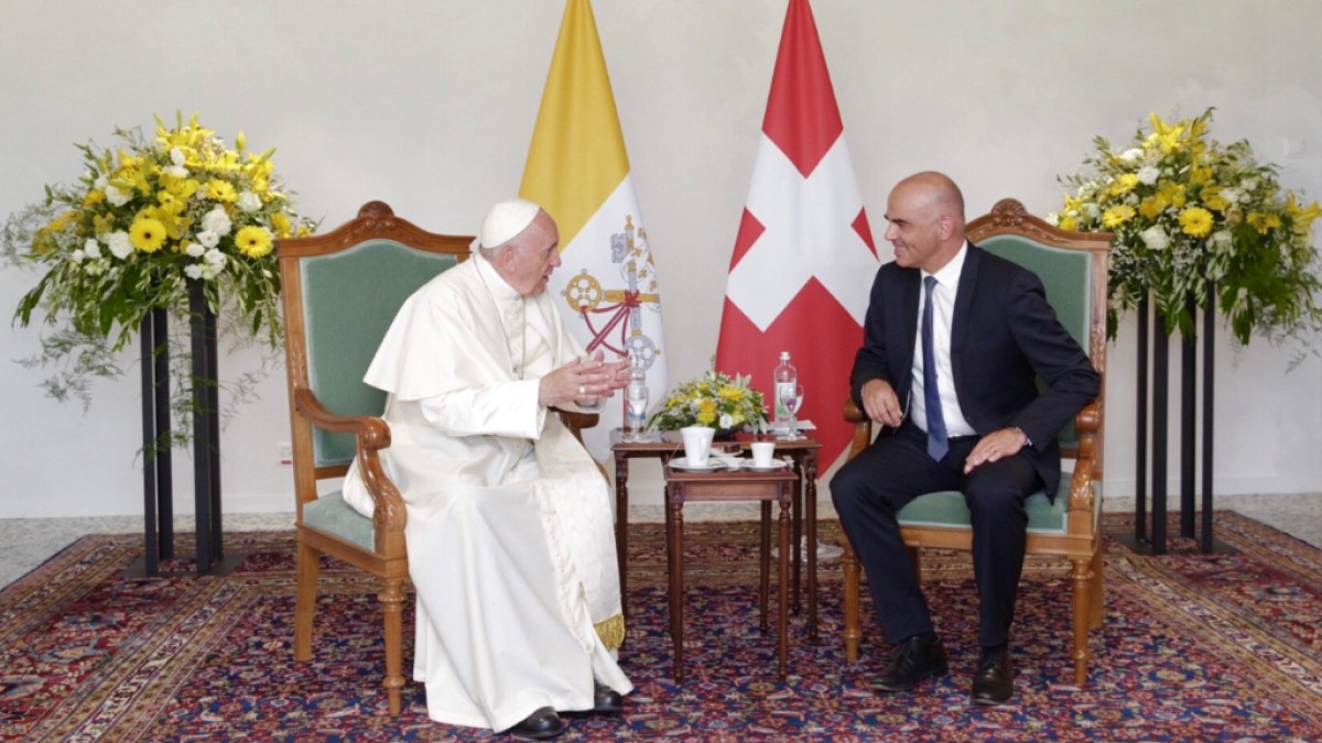 POPE SWISS