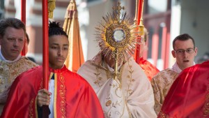 ENGLAND,EUCHARIST,CORPUS CHRISTI