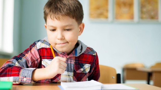 web3-parenthood-education-kids-love-family-effort-shutterstock_607497680-kddesignphoto-ai