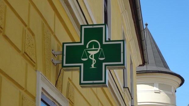 logo-pharmacy-3215049_960_720