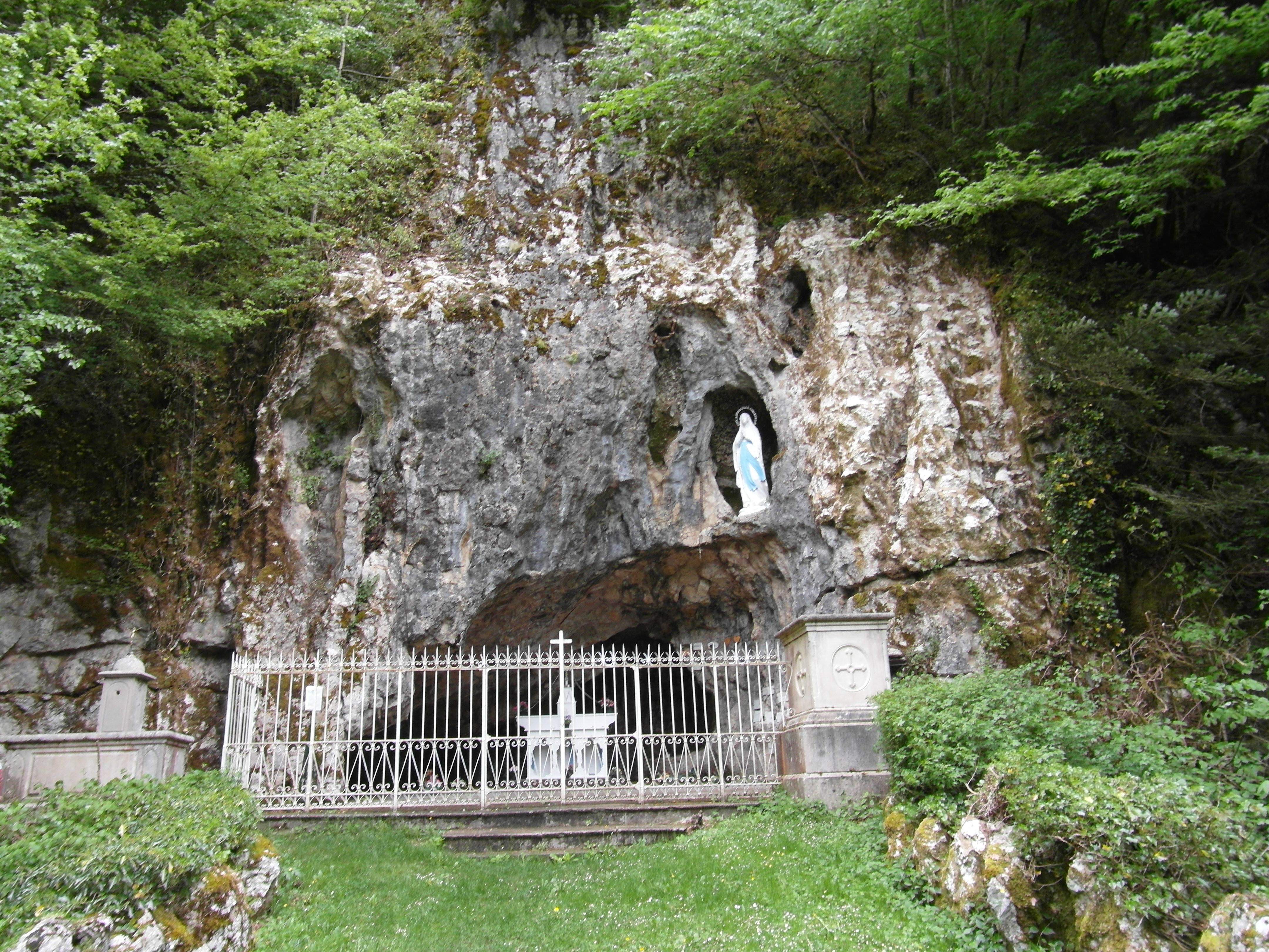 LOURDES GROTTE