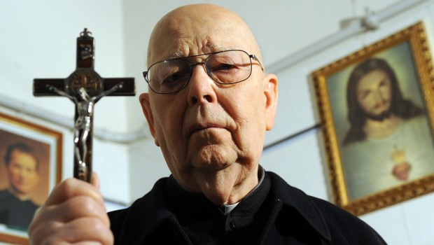 GABRIELE AMORTH É CONSIDERADO POR MUITOS COMO O EXORCISTA MAIS FAMOSO DA IGREJA