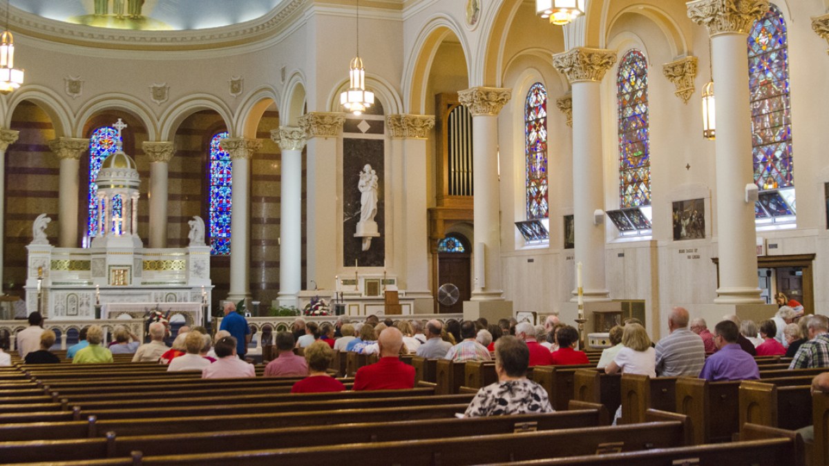 CATHOLIC,PARISH,MASS