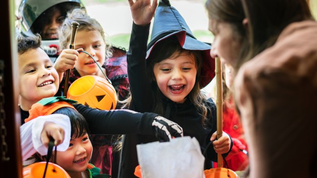 CRIANÇAS NO HALLOWEEN