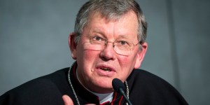 Presidente do episcopado brasileiro diz que CNBB não tem posição partidária