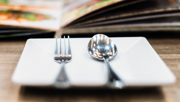 Será que o padre roubou a colher?