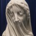 Extraordinária: você acredita que até o véu desta escultura é de mármore?