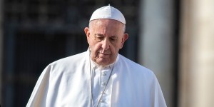 Papa Francisco: celibato não causa abusos