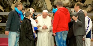 Um dia com o &#8220;braço direito&#8221; do Papa Francisco e dos pobres em Roma