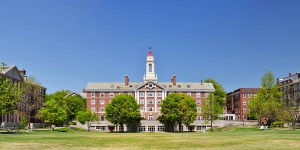 Novo capelão-chefe da Universidade de Harvard é ateu