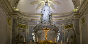 Uma poesia brasileira para Nossa Senhora da Medalha Milagrosa