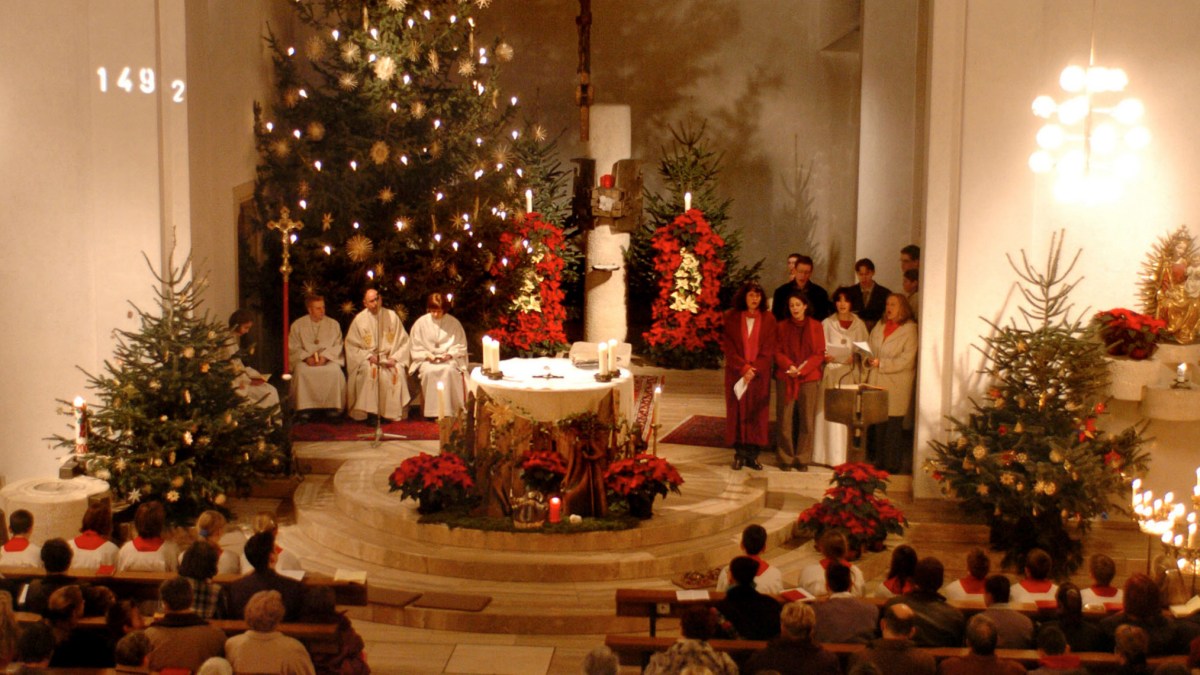 Cantos natalinos na Missa de Natal