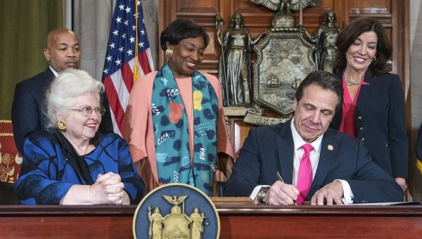 NOWY JORK, NOWE PRAWO ABORCYJNE