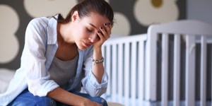Freiras rezam pelas mães que passam noites sem dormir com os filhos