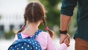 CHILD, ENFANT; PARENTS; SCHOOL