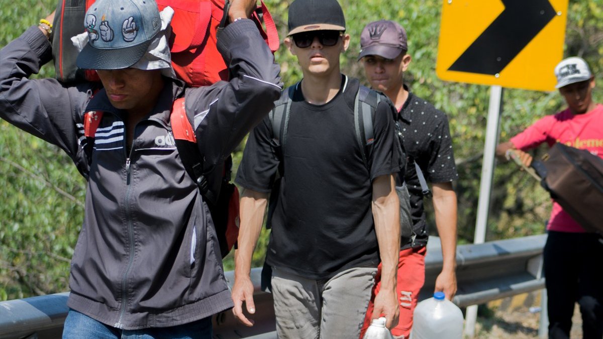 MIGRANTS