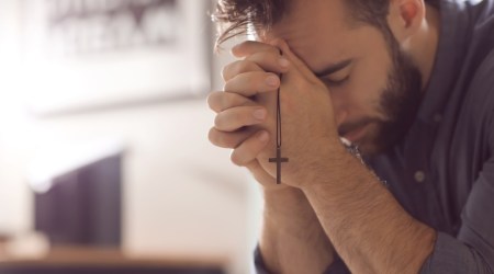 Novena para a superação dos problemas financeiros