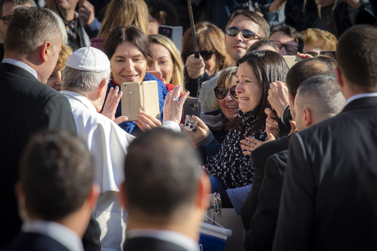 POPE AUDIENCE CANCER