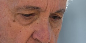 Papa doa segunda ambulância para Ucrânia: chegará na Quinta-Feira Santa