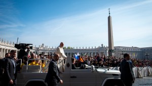 am041719-pope-francis-general-audience-april-172019-antoine-mekary-i.media-am_1043.jpg