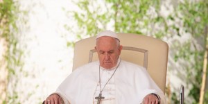 Papa Francisco desmente rumores de conclave e fala sobre sua saúde