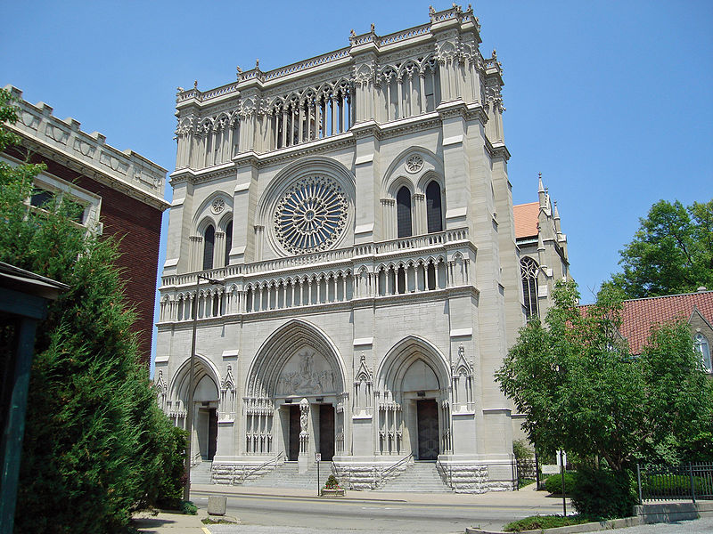 web-st._marys_cathedral_basilica_of_the_assumption_in_covington_ky-public-domain.jpg