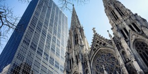 Grupo abortista ataca cerimônias religiosas e assedia católicos