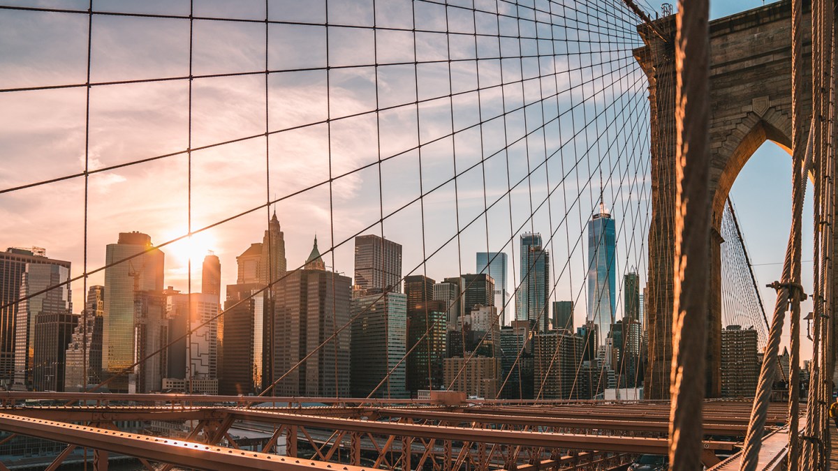 web3-brooklyn-bridge-new-york-city-sunset-sunrise-sun-unsplash.jpg