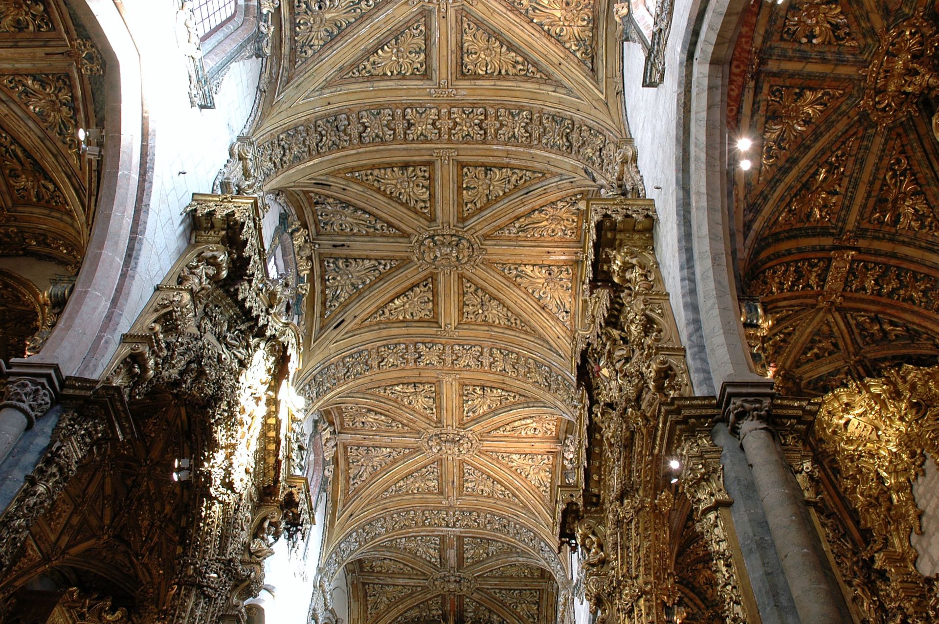 CHURCH OF ST FRANCIS, PORTO