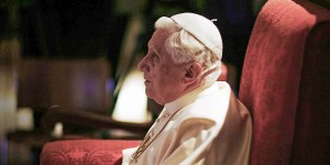 11 de fevereiro de 2013: Bento XVI anuncia renúncia ao pontificado