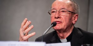 O Cardeal brasileiro Cláudio Hummes morre aos 87 anos de idade
