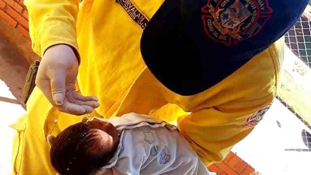web3-paraguay-baptism-christening-fireman-newborn-01-bomberos-ciudad-del-este.jpg