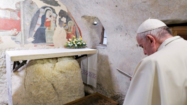 greccio-pope-francis-000_1mq2qv.jpg