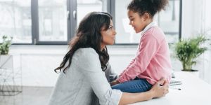 Como e por que aplicar a inteligência emocional na educação dos filhos