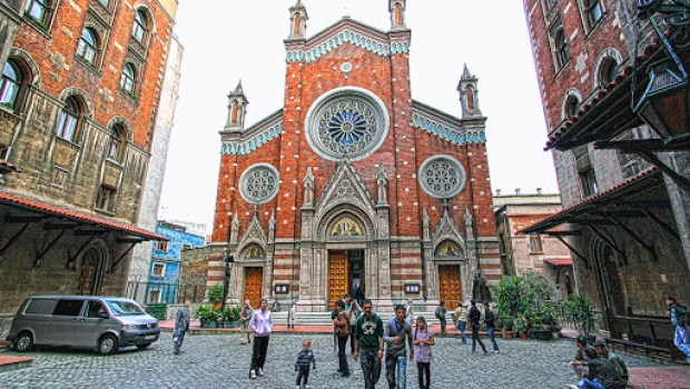 Igreja de Santo Antônio de Pádua em Istambul