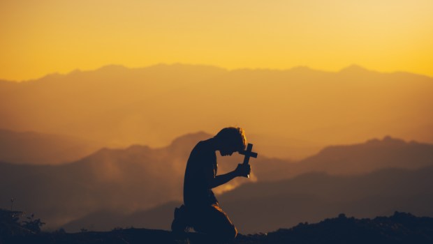 KNEELING