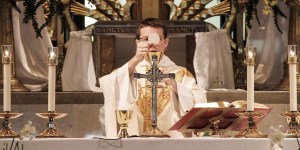 Corpus Christi: como a Eucaristia nos une a Jesus