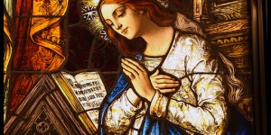 Como aprender com Maria a ter fé e confiar no Deus do impossível