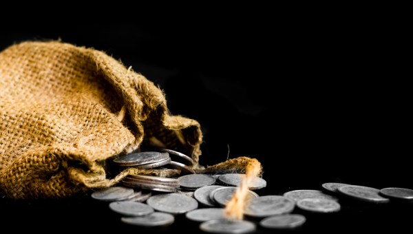 Moedas de prata representam a traição de Judas