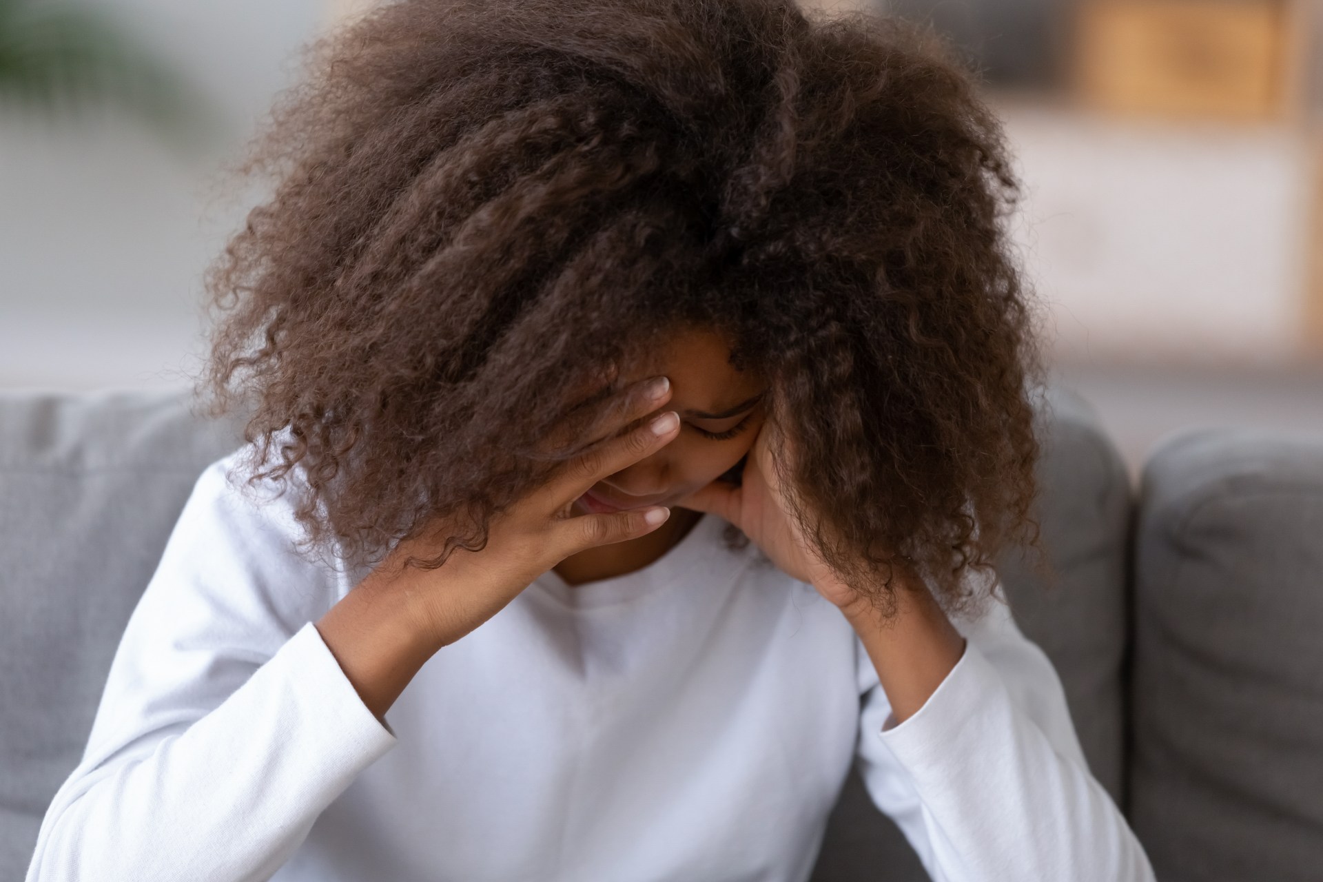 WEB2-TEENAGER-SAD-HOME-shutterstock_1289388058.jpg