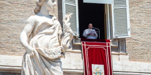 Papa incentiva a redescobrir a &#8220;beleza dos lugares livres de tráfego e barulho&#8221;