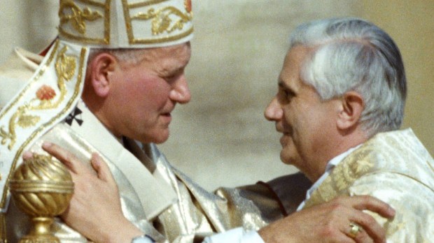 João Paulo II e o Cardeal Ratzinger