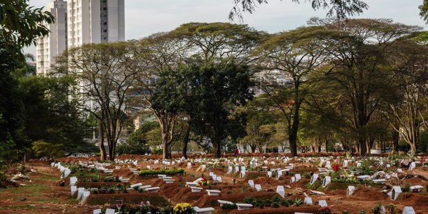 Cemitério Vila Formosa em São Paulo