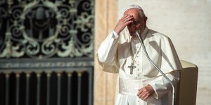 Francisco pediu: rezem por mim. Mas que oração devemos rezar pelo Papa?