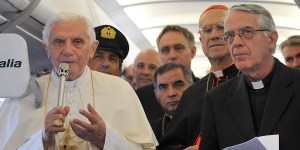 Entrevista com o Padre Federico Lombardi e seus anos de serviço a Bento XVI
