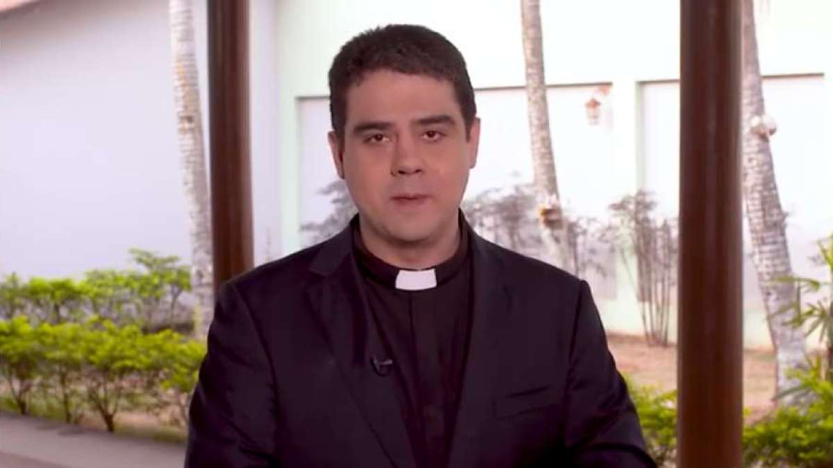 Padre Robson de Oliveira