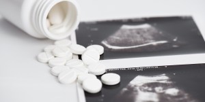EUA: Amazon pagará viagens de funcionárias para fazer aborto