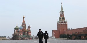 Regime de Vladimir Putin afirma que vai realizar a &#8220;dessatanização da Ucrânia&#8221;