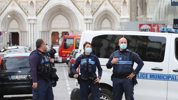Atentado terrorista na catedral de Nice