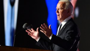 Biden defende aborto